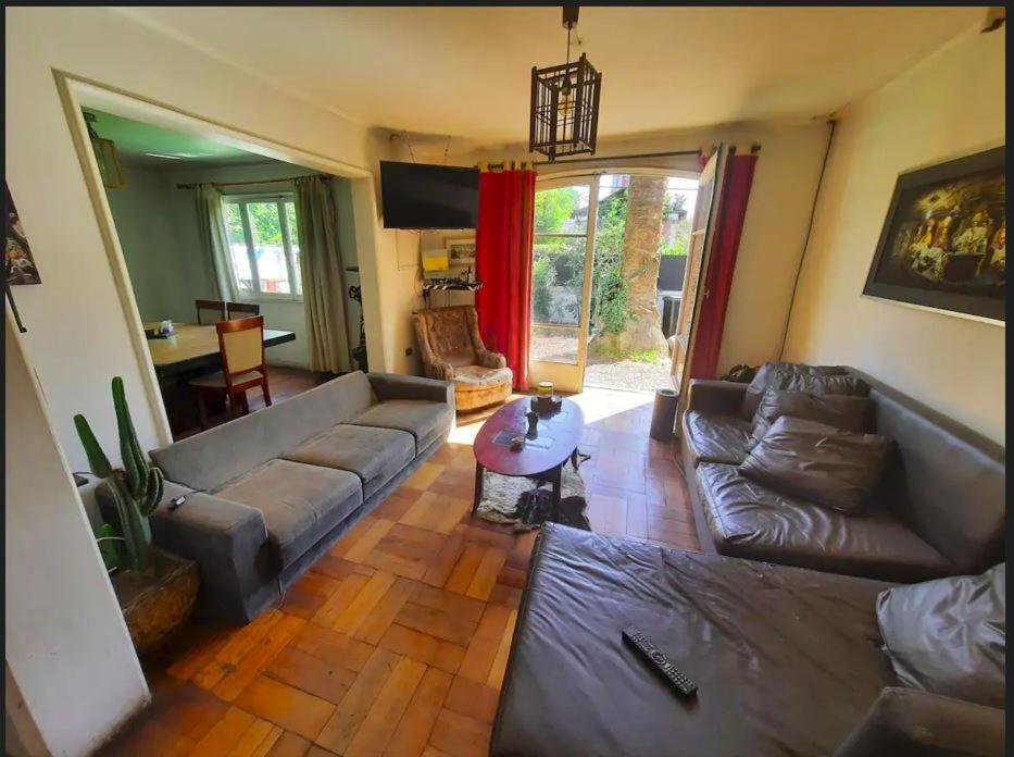 Pieza Independiente En Casa Compartida En Vitacura Cn Bici Y Piscina Alloggio in famiglia Santiago del Cile